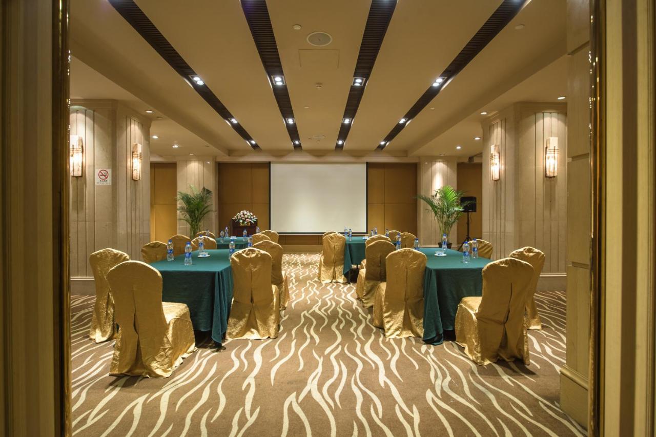 Holiday Inn Downtown Shanghai Exterior foto
